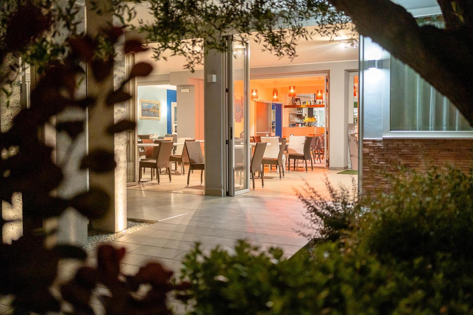 Hotel Villa Maria Caorle Exterior photo